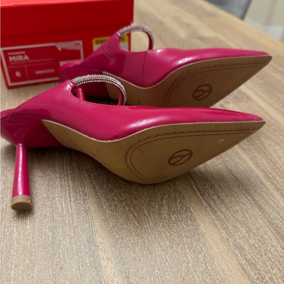 Wishbone Fuschia Pink Patent Leather High Heels 6 - Picture 3 of 4